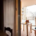 Bright Flat Just Steps From Appartement *