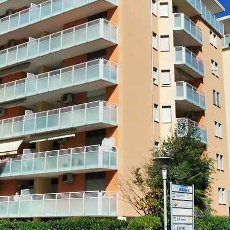 Bright Flat Just Steps From * Bibione