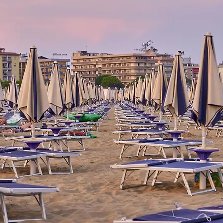 Bright Flat Just Steps From * Bibione